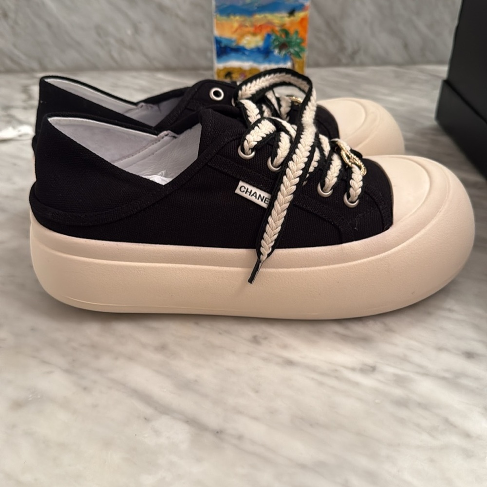 Chanel Black and White Women's Sneakers - Picture 7 of 11